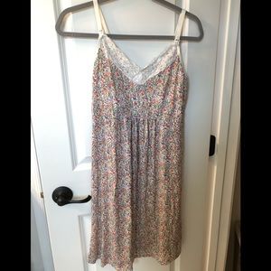 Gap maternity/nursing nightgown